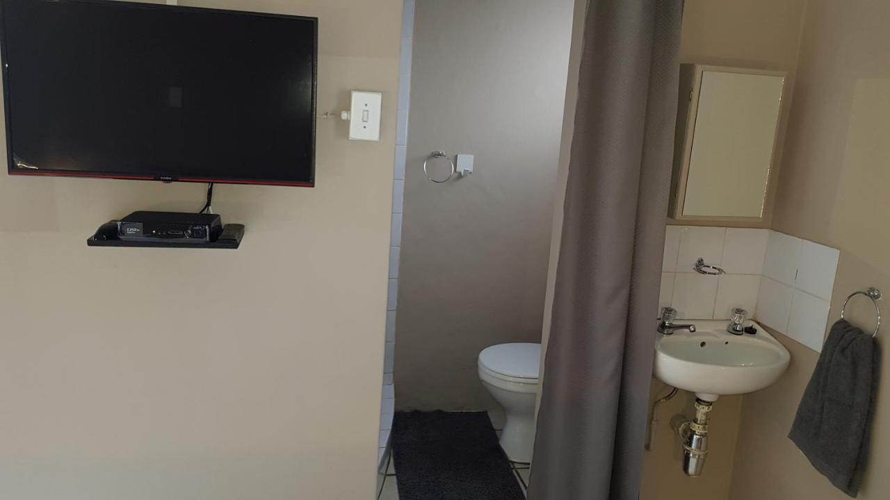 Accommodation@Park1285 Pretoria-Noord Esterno foto