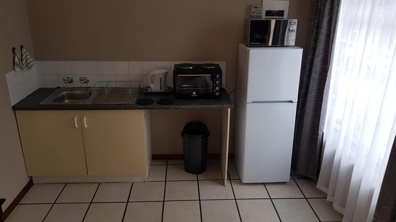 Accommodation@Park1285 Pretoria-Noord Esterno foto