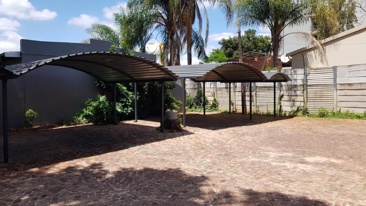 Accommodation@Park1285 Pretoria-Noord Esterno foto