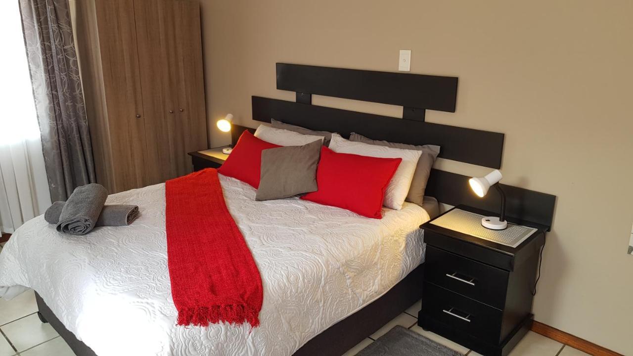 Accommodation@Park1285 Pretoria-Noord Esterno foto