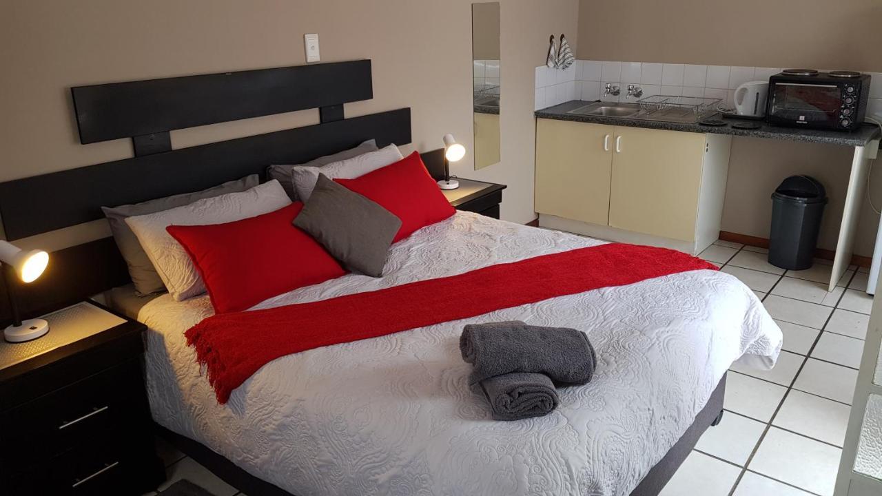 Accommodation@Park1285 Pretoria-Noord Esterno foto